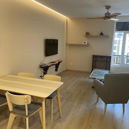 Apartamentos Gyc Vistas A Santo Domingo León Exteriör bild