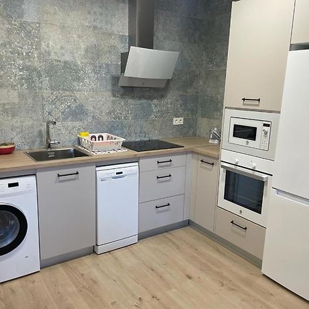 Apartamentos Gyc Vistas A Santo Domingo León Exteriör bild